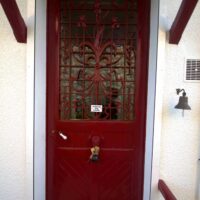 reproduction isolante d'une porte ancienne